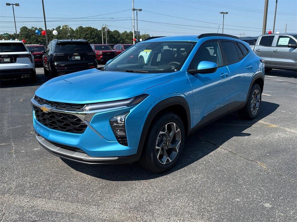 new 2025 Chevrolet Trax car, priced at $23,292