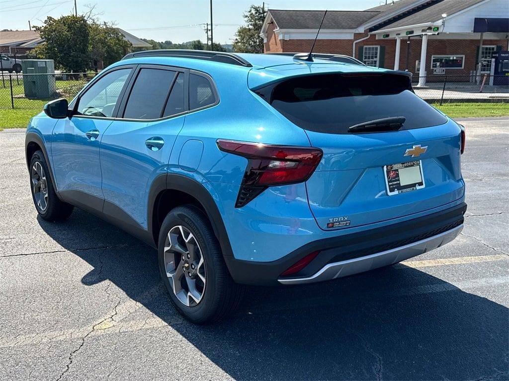 new 2025 Chevrolet Trax car, priced at $23,292