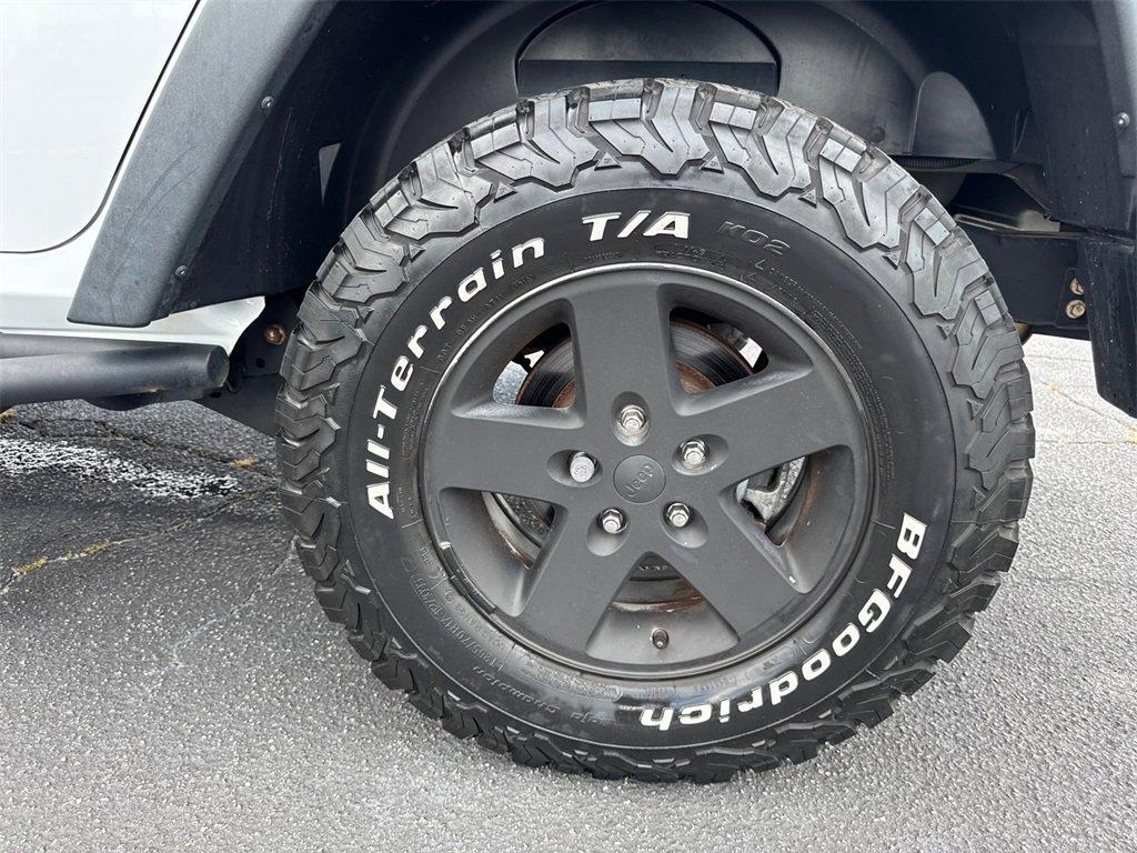 used 2016 Jeep Wrangler Unlimited car, priced at $15,354