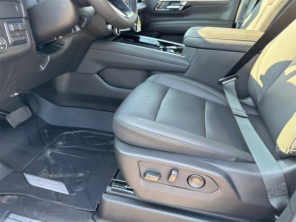 new 2026 Chevrolet Suburban car, priced at $74,560