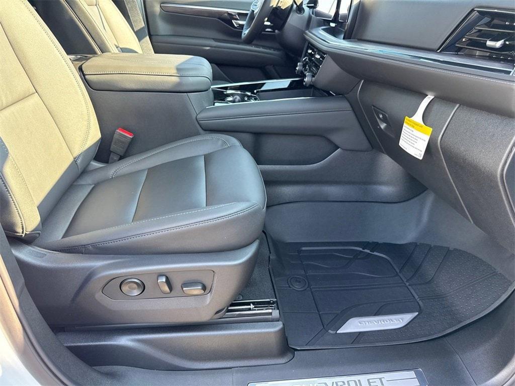 new 2026 Chevrolet Suburban car, priced at $74,560