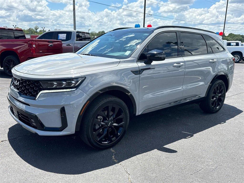 used 2023 Kia Sorento car, priced at $28,987