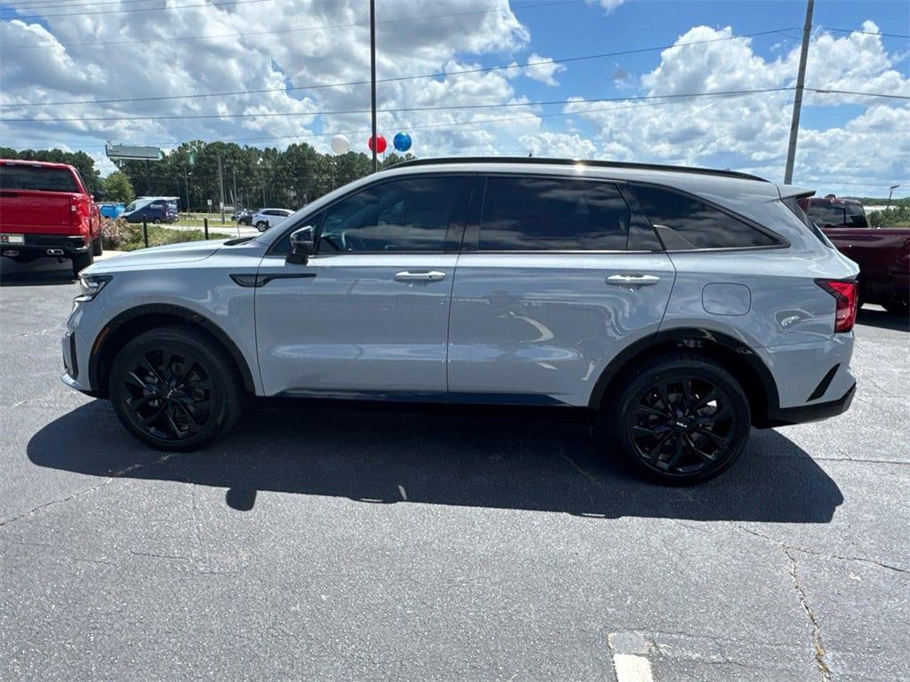 used 2023 Kia Sorento car, priced at $28,987
