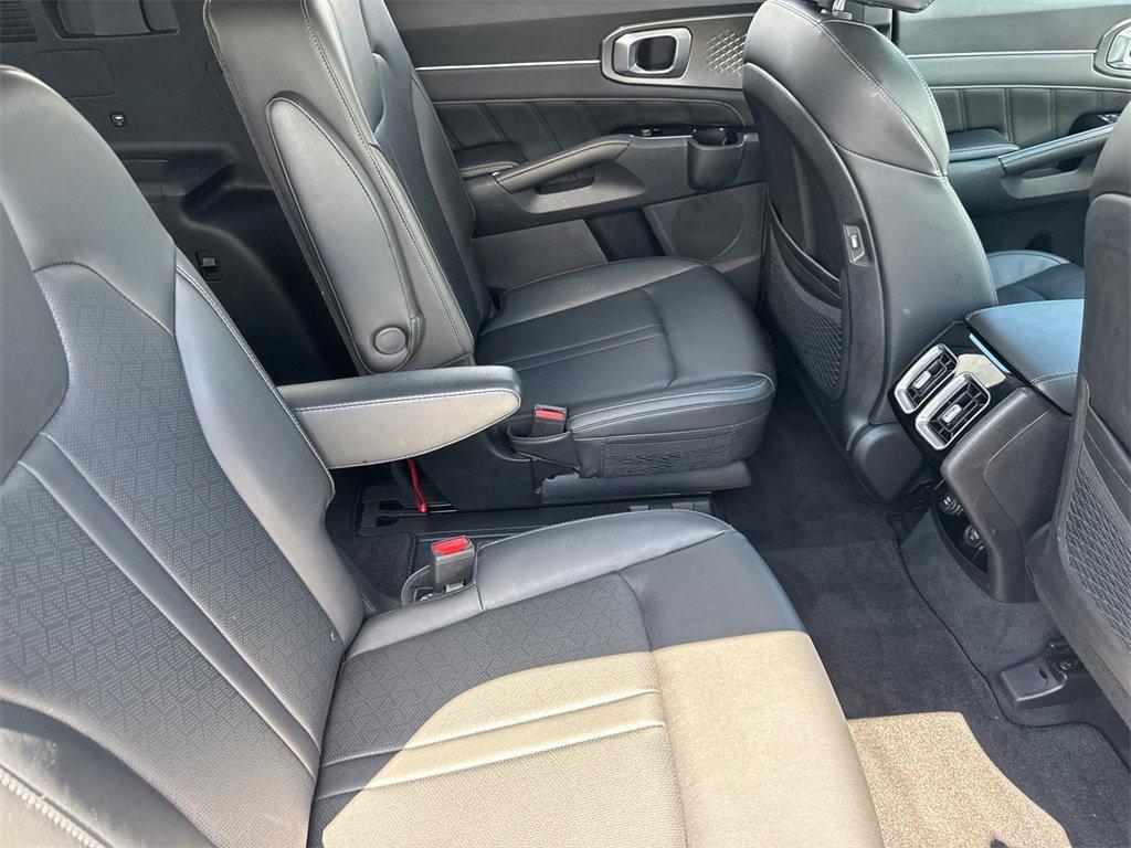 used 2023 Kia Sorento car, priced at $28,987