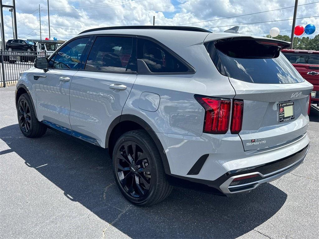used 2023 Kia Sorento car, priced at $28,987