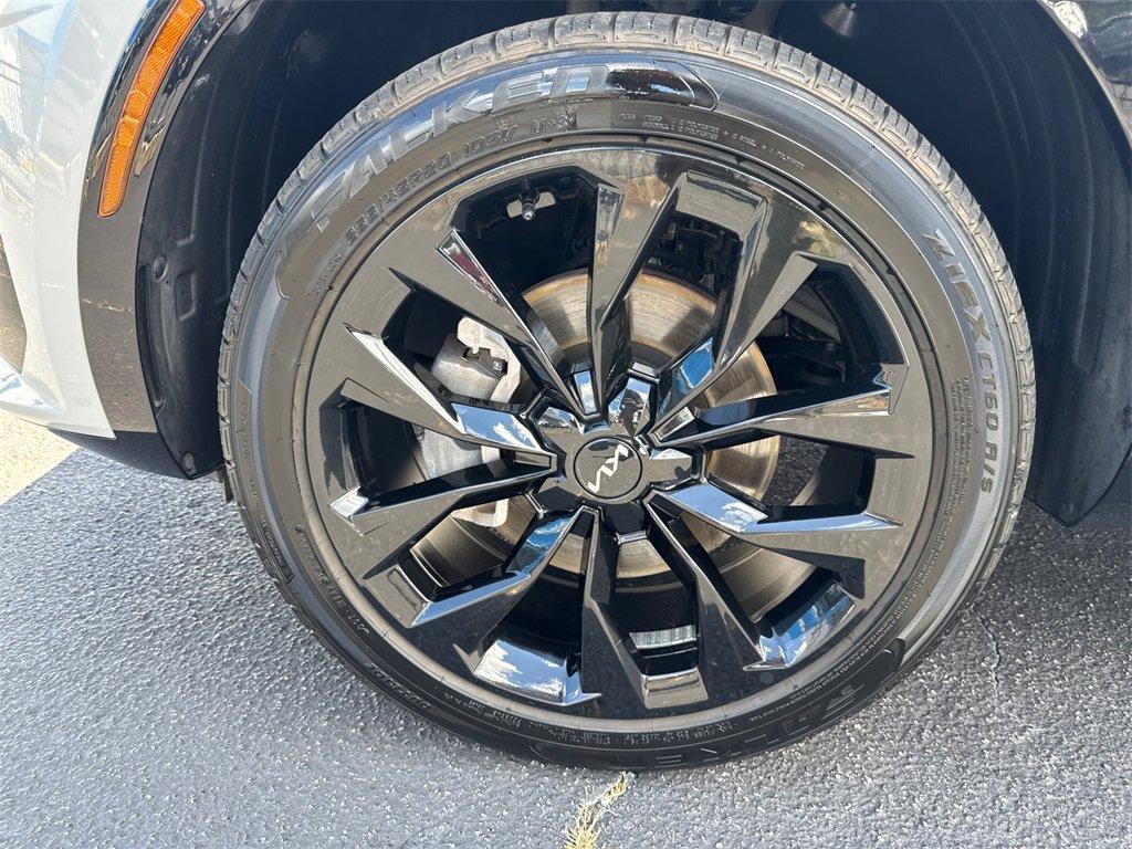 used 2023 Kia Sorento car, priced at $28,987