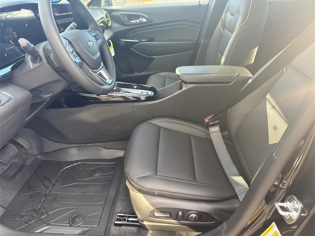 new 2026 Chevrolet Trax car, priced at $27,885