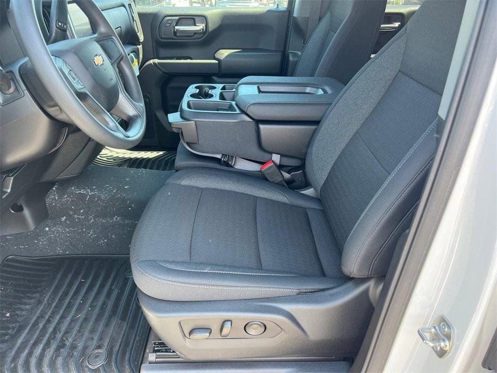 new 2025 Chevrolet Silverado 1500 car, priced at $39,805