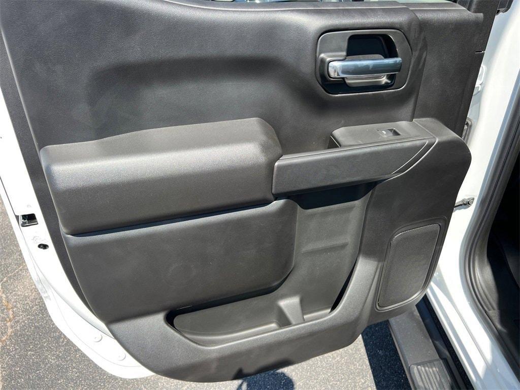 new 2025 Chevrolet Silverado 1500 car, priced at $39,805