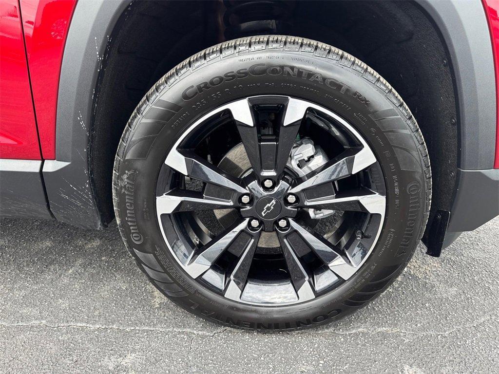 new 2025 Chevrolet Equinox car, priced at $39,285