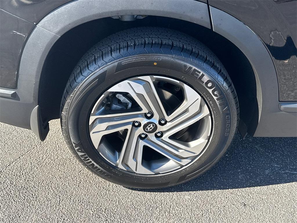 used 2023 Hyundai Santa Fe car, priced at $21,314