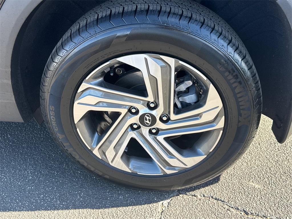 used 2023 Hyundai Santa Fe car, priced at $21,314