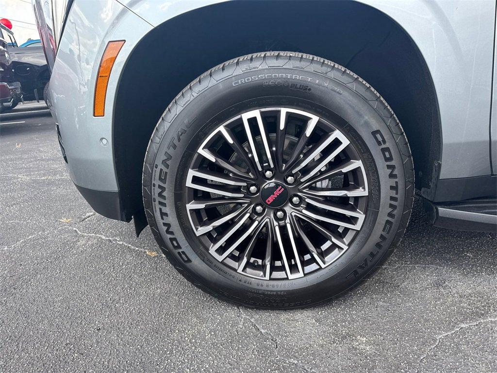used 2025 GMC Yukon XL car, priced at $65,999