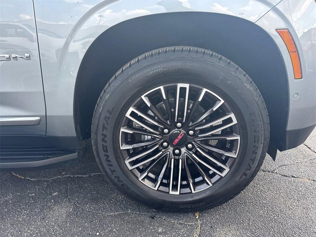 used 2025 GMC Yukon XL car, priced at $65,999