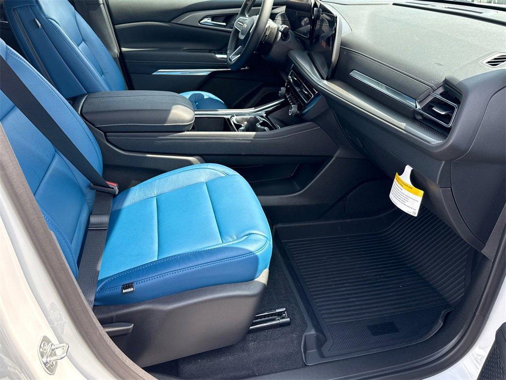 new 2025 Chevrolet Traverse car, priced at $42,804
