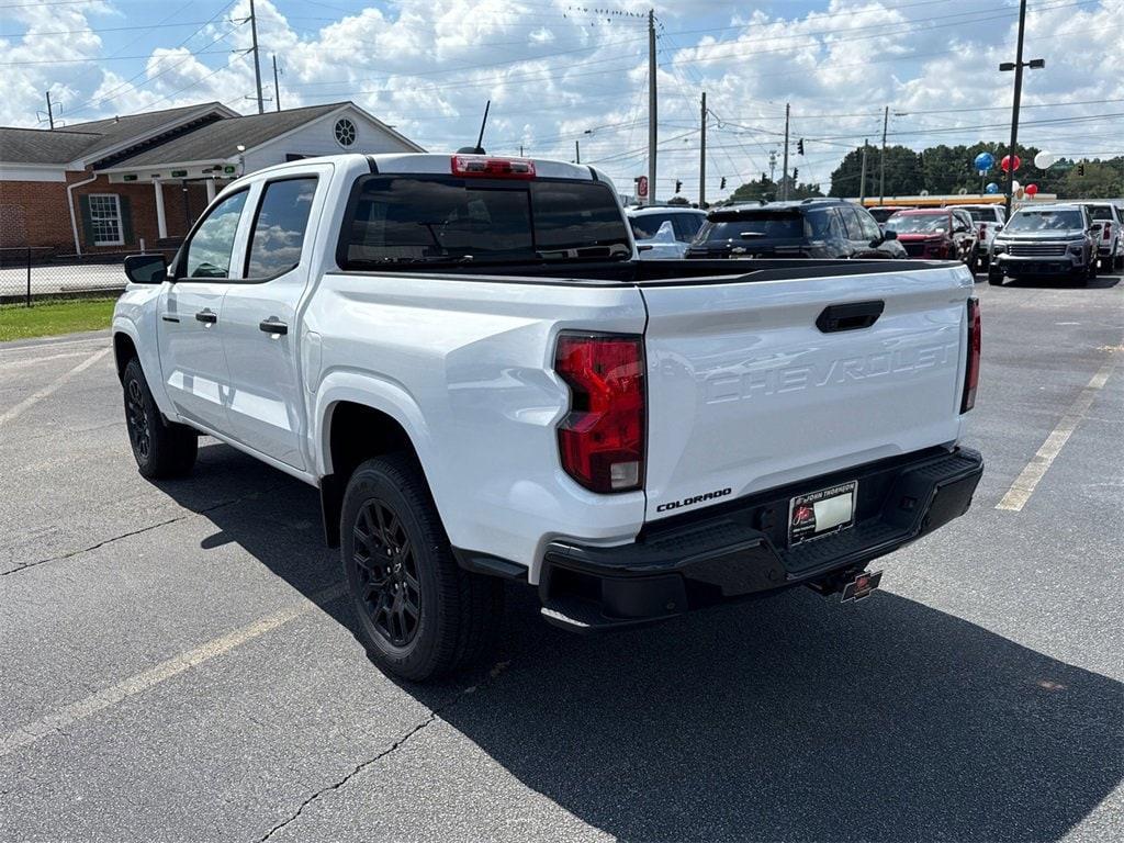 new 2025 Chevrolet Colorado car, priced at $33,395