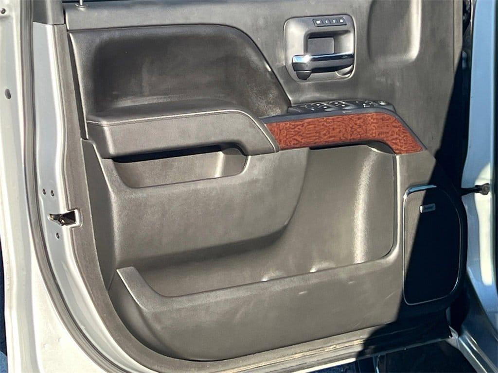 used 2017 GMC Sierra 1500 car, priced at $28,997