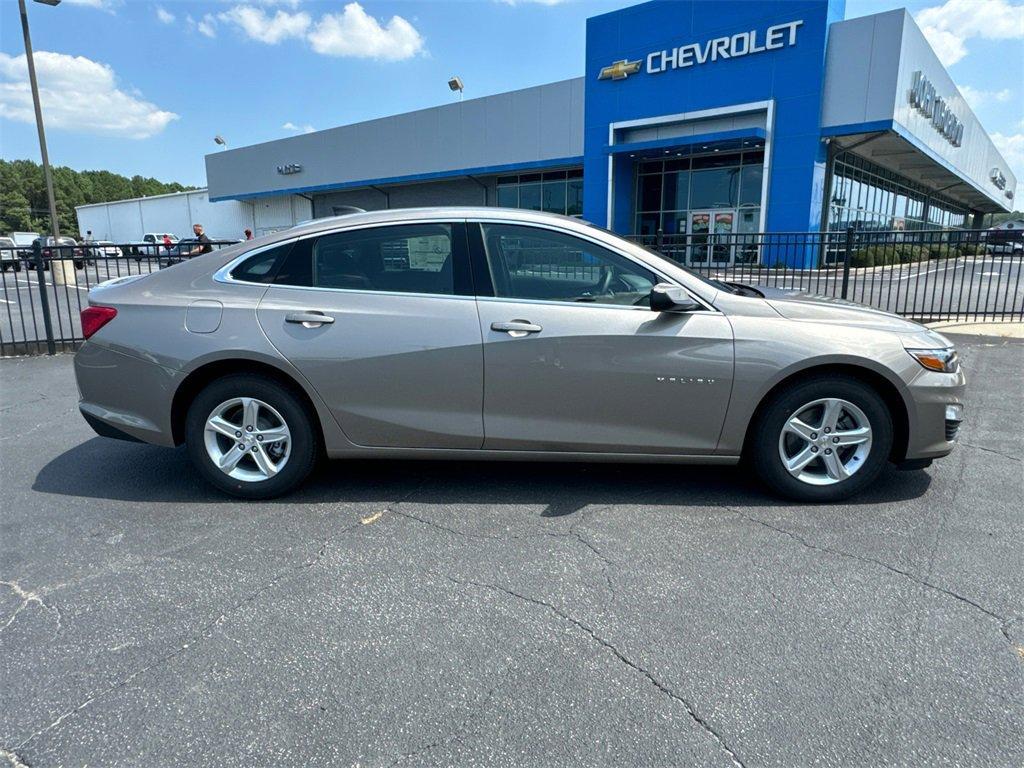 new 2025 Chevrolet Malibu car, priced at $23,380