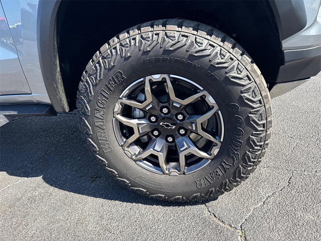 used 2025 Chevrolet Colorado car, priced at $49,914