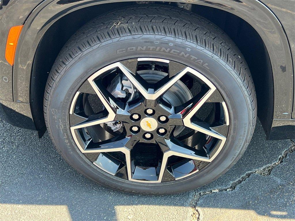 new 2026 Chevrolet Traverse car, priced at $57,153