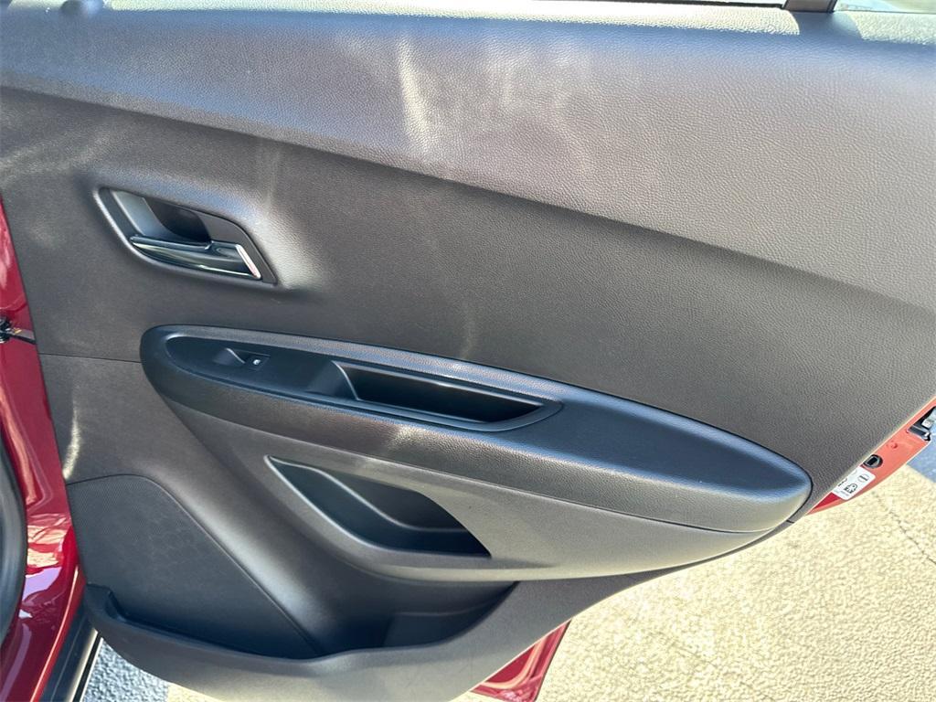 used 2021 Chevrolet Trax car, priced at $14,996