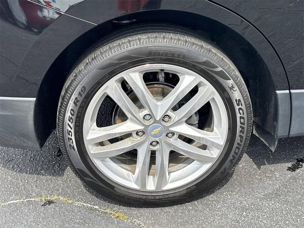 used 2019 Chevrolet Equinox car, priced at $15,996