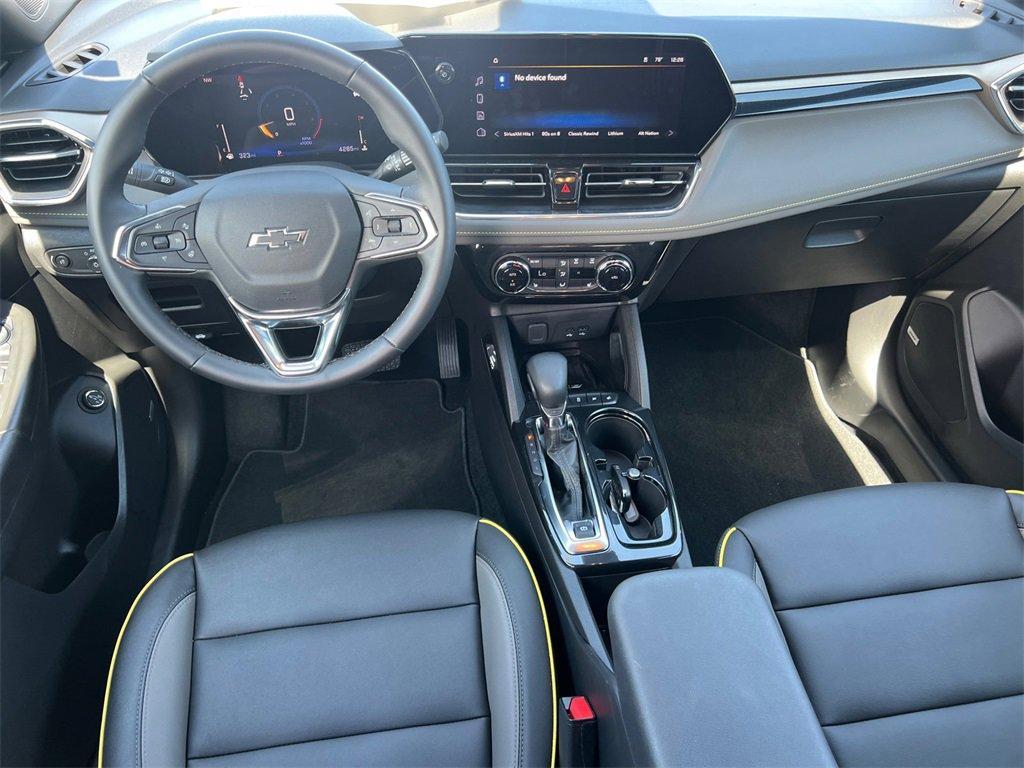 new 2025 Chevrolet TrailBlazer car, priced at $27,475