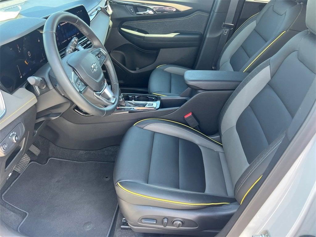 new 2025 Chevrolet TrailBlazer car, priced at $27,475