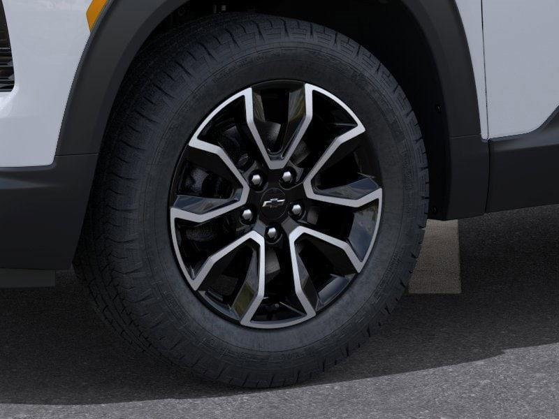 new 2025 Chevrolet TrailBlazer car, priced at $29,225