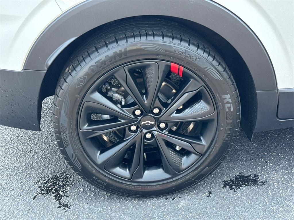 used 2023 Chevrolet Bolt EUV car, priced at $21,996
