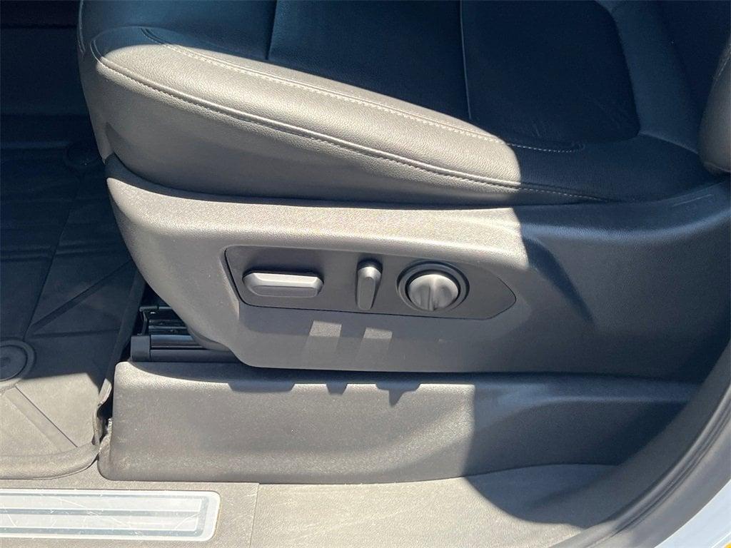 used 2021 Chevrolet Silverado 1500 car, priced at $41,996