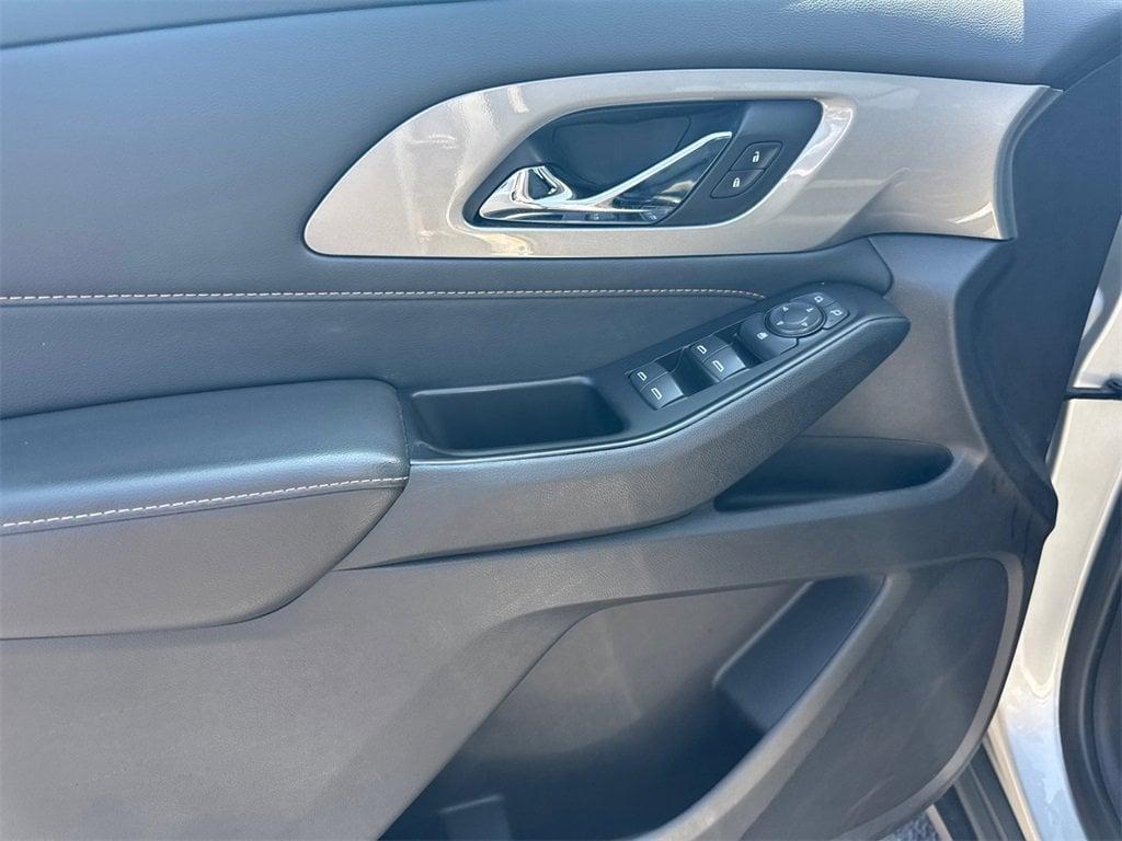 used 2020 Chevrolet Traverse car, priced at $17,774