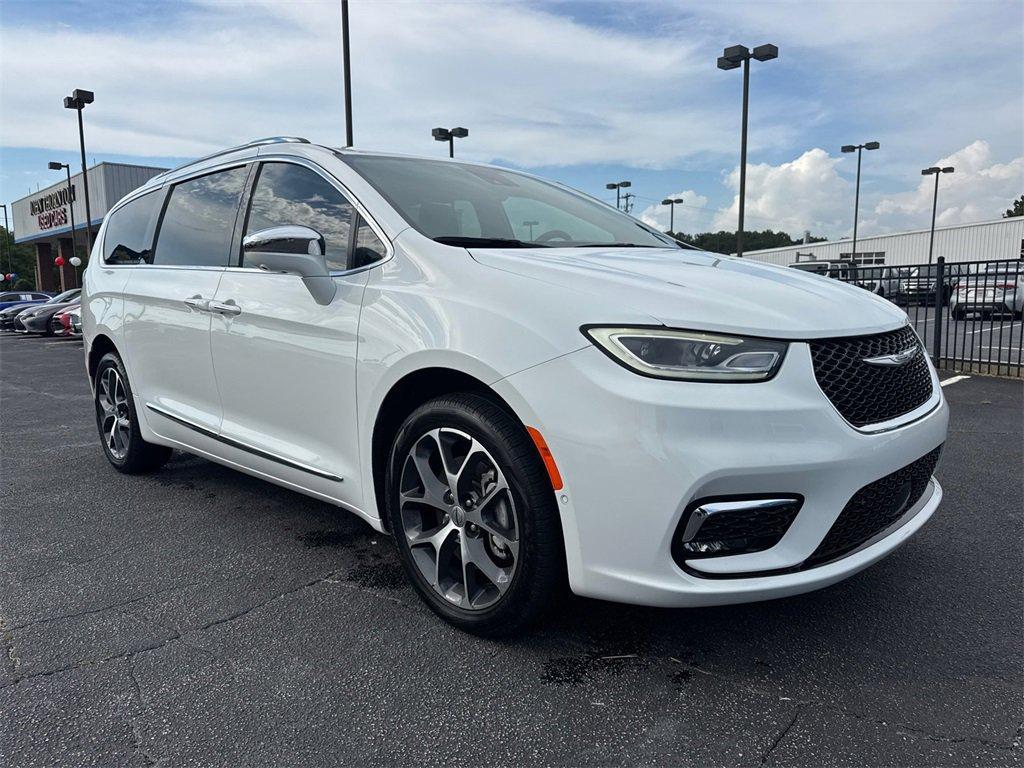 used 2021 Chrysler Pacifica car, priced at $29,544