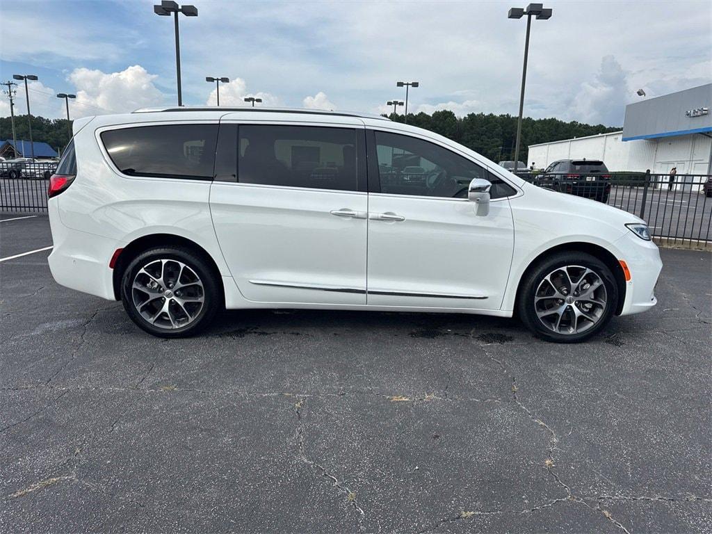 used 2021 Chrysler Pacifica car, priced at $29,544