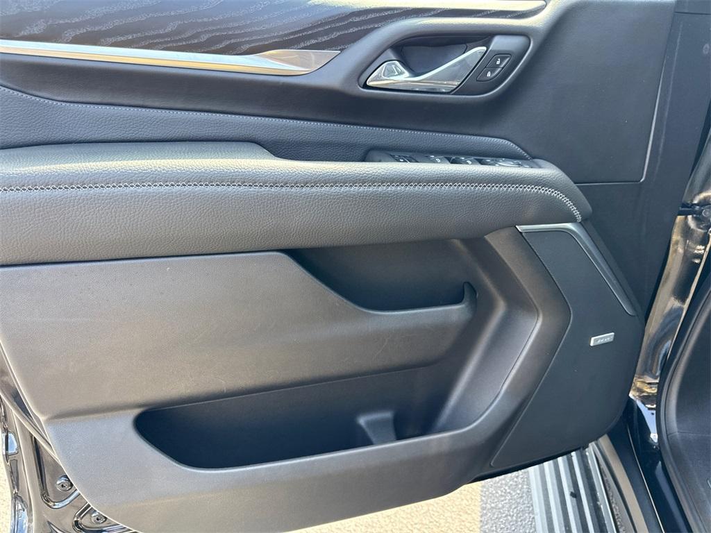 used 2021 GMC Yukon car, priced at $51,996