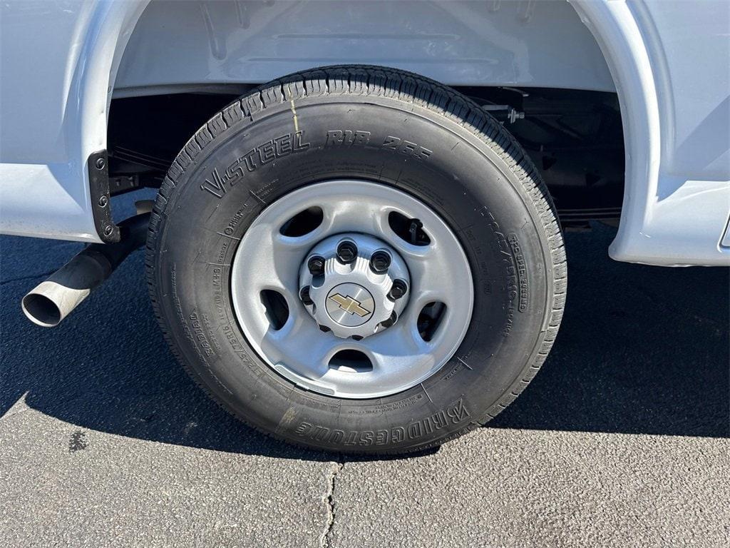 new 2025 Chevrolet Express 2500 car, priced at $52,665