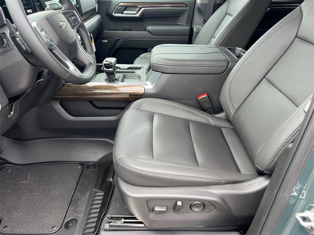 new 2025 Chevrolet Silverado 1500 car, priced at $60,860