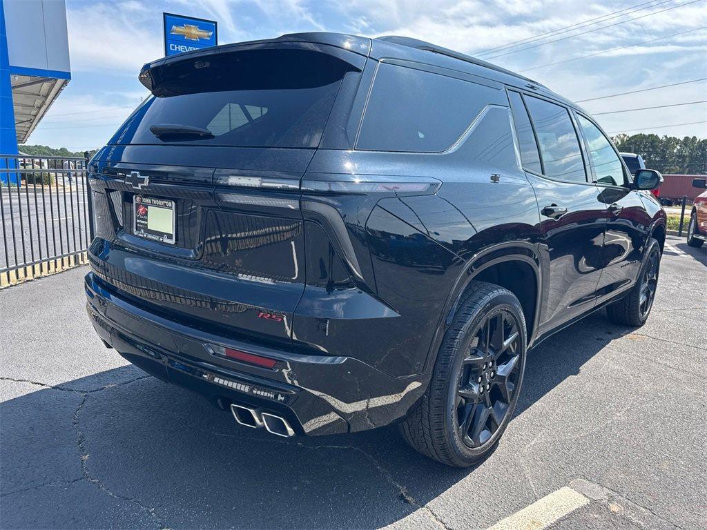 used 2024 Chevrolet Traverse car, priced at $50,996