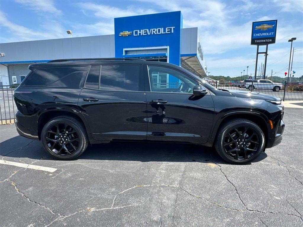 used 2024 Chevrolet Traverse car, priced at $50,996