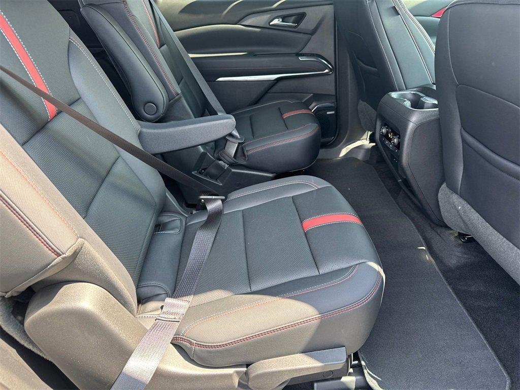 used 2024 Chevrolet Traverse car, priced at $50,996