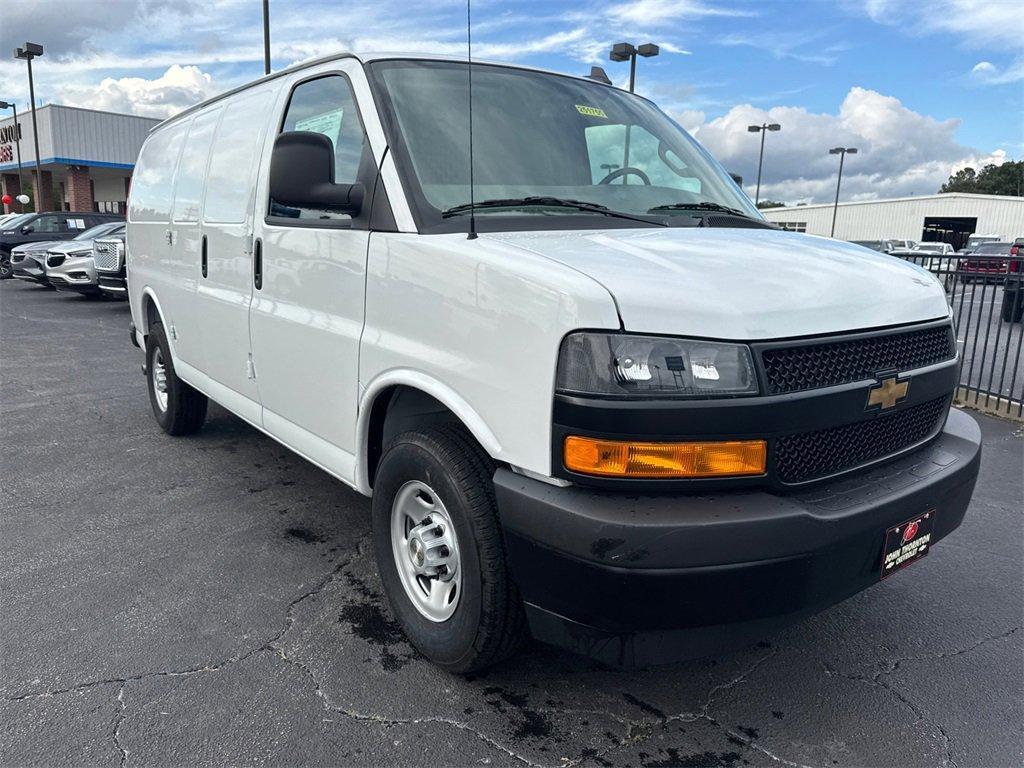 new 2025 Chevrolet Express 3500 car, priced at $48,197