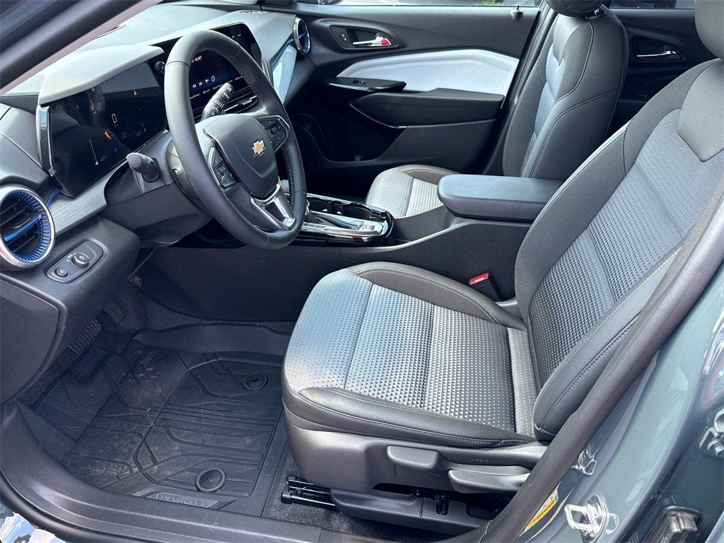 new 2025 Chevrolet Trax car, priced at $23,499