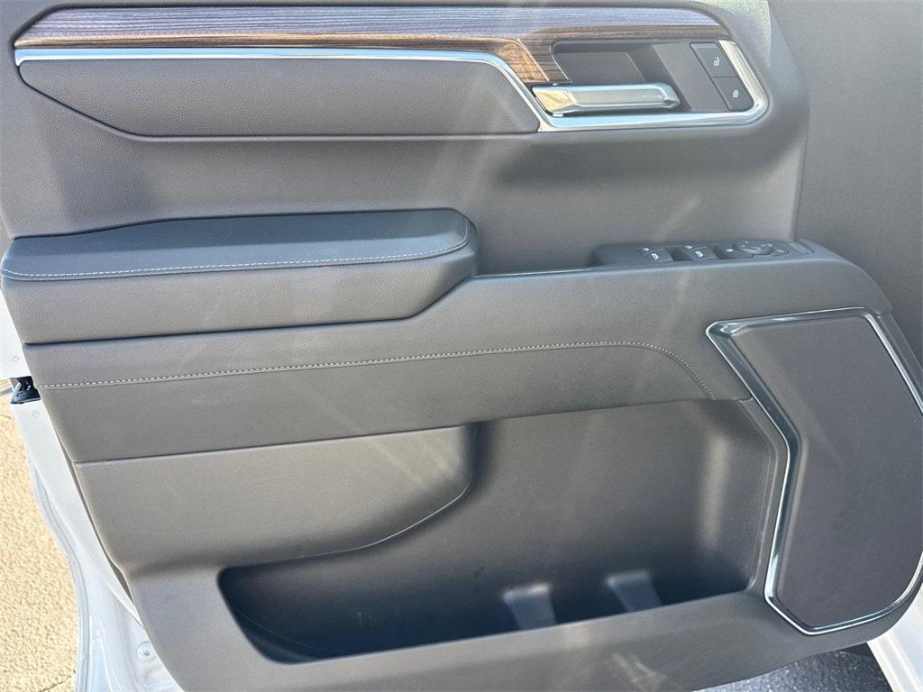 used 2025 Chevrolet Silverado 1500 car, priced at $41,854