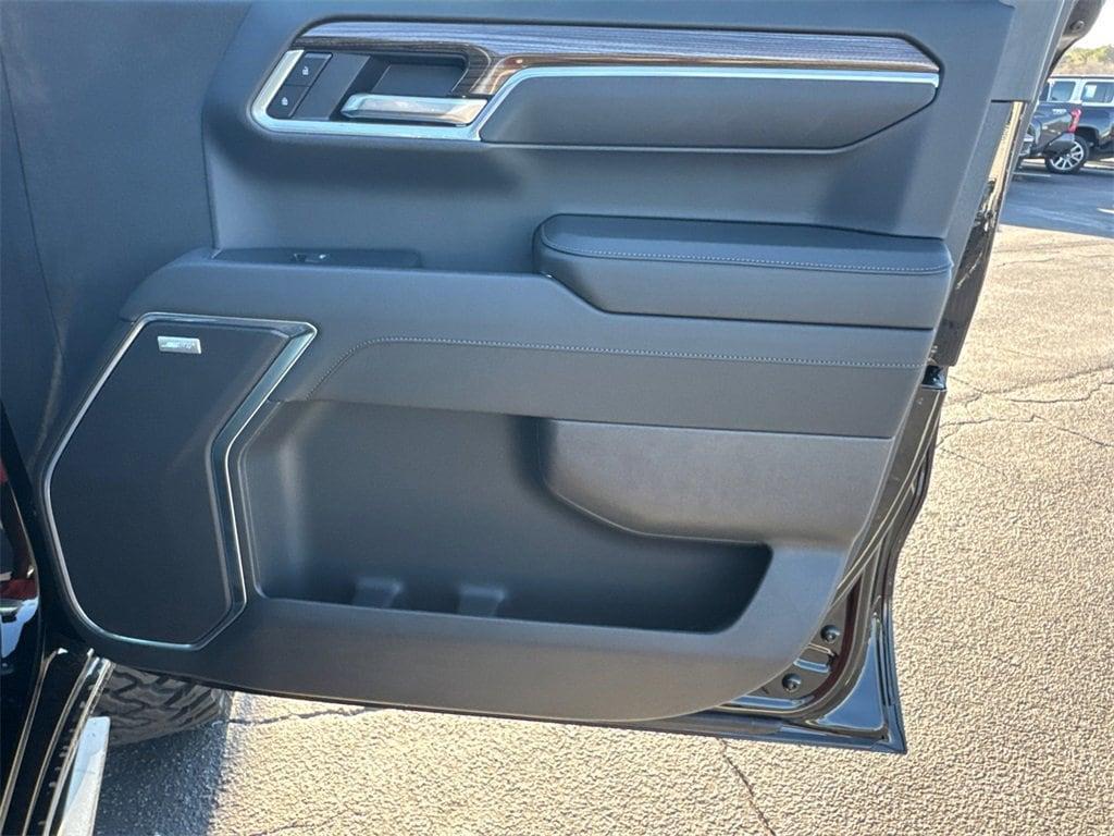 new 2025 Chevrolet Silverado 1500 car, priced at $62,075