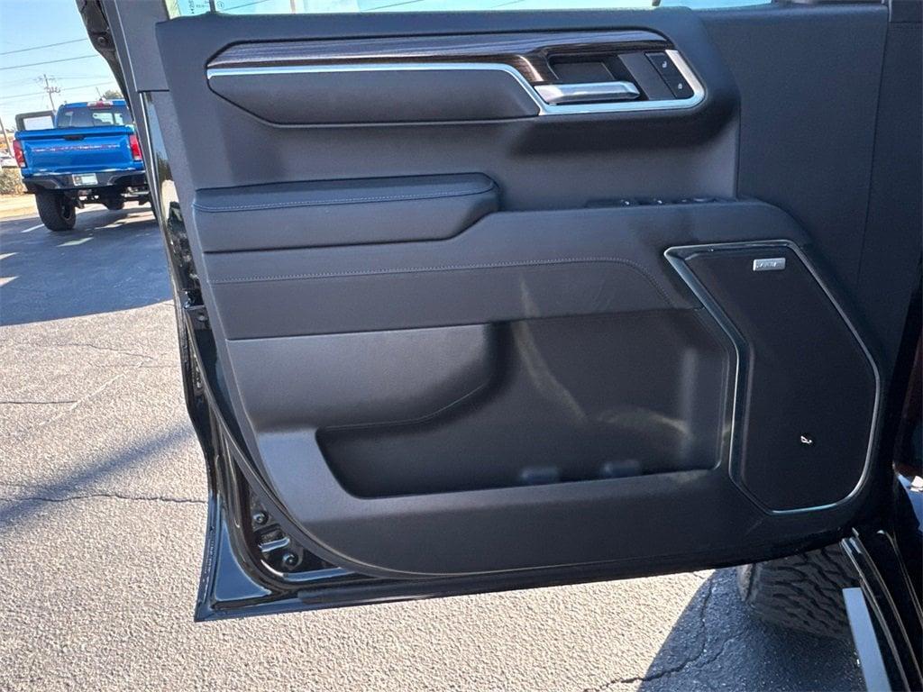 new 2025 Chevrolet Silverado 1500 car, priced at $62,075