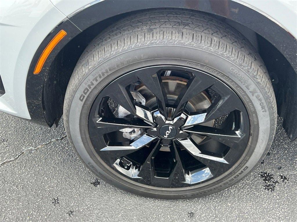 used 2023 Kia Sorento car, priced at $32,447