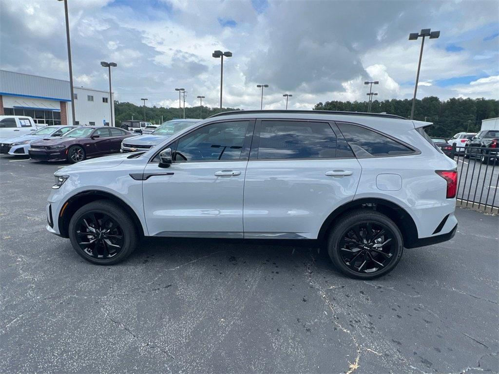 used 2023 Kia Sorento car, priced at $32,447