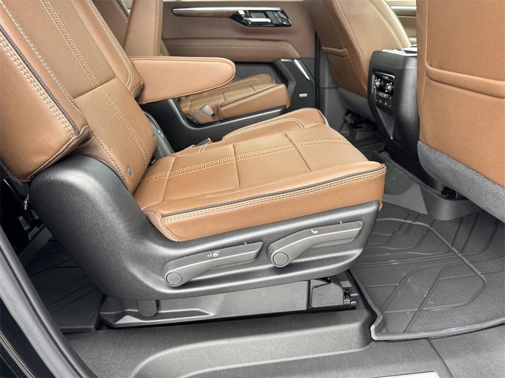 new 2026 Chevrolet Suburban car, priced at $95,715