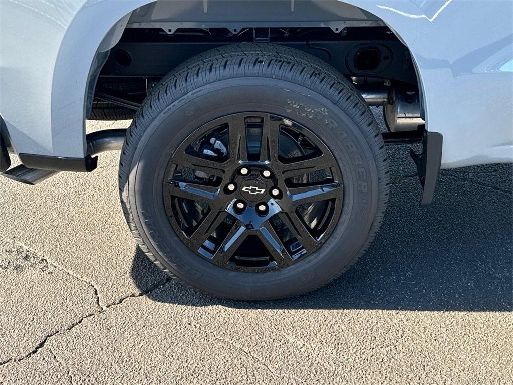 new 2025 Chevrolet Silverado 1500 car, priced at $40,565