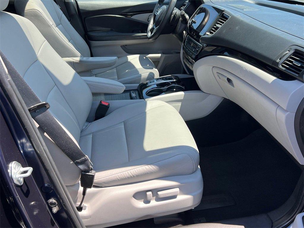 used 2022 Honda Pilot car, priced at $27,872